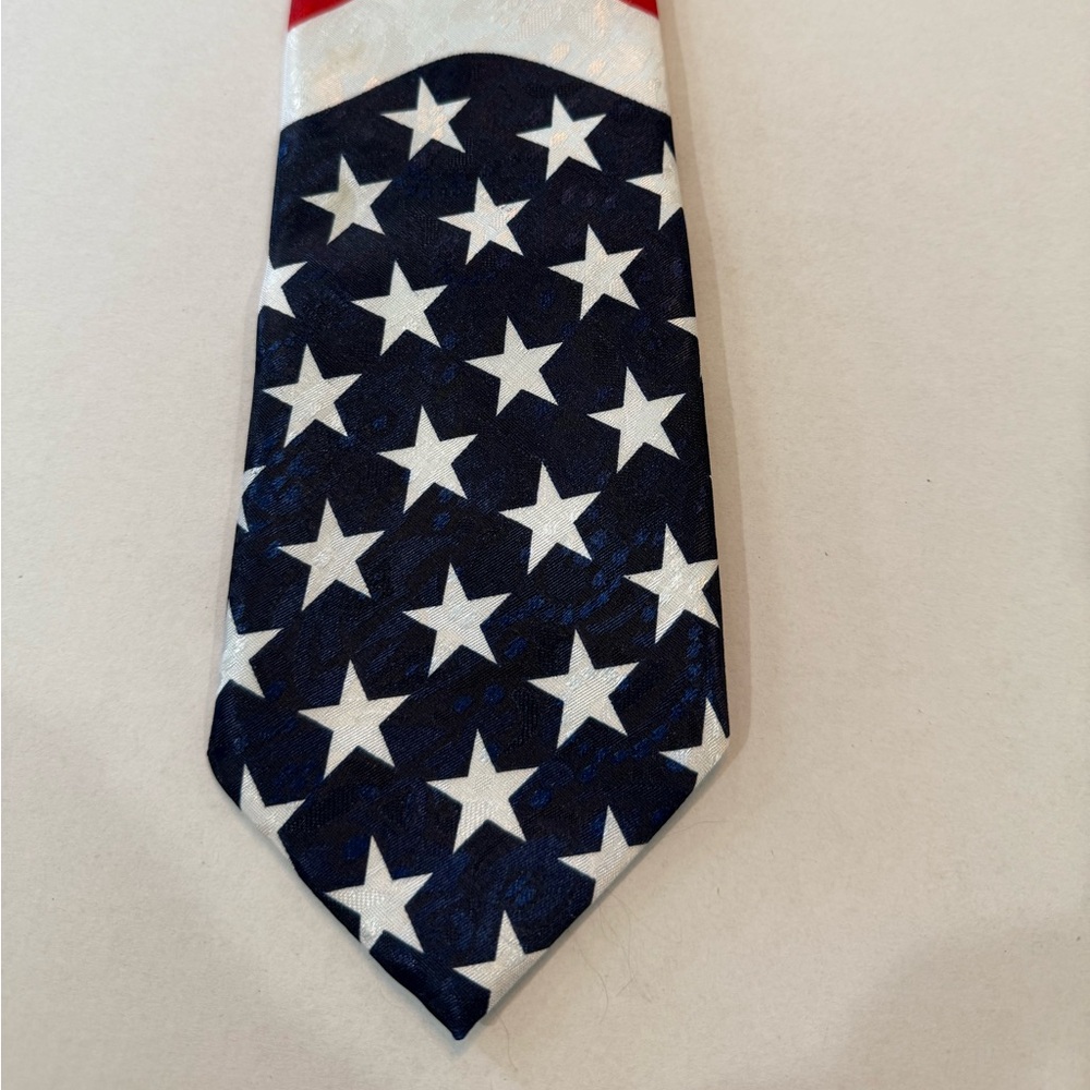 Patriotic Star Pattern Tie